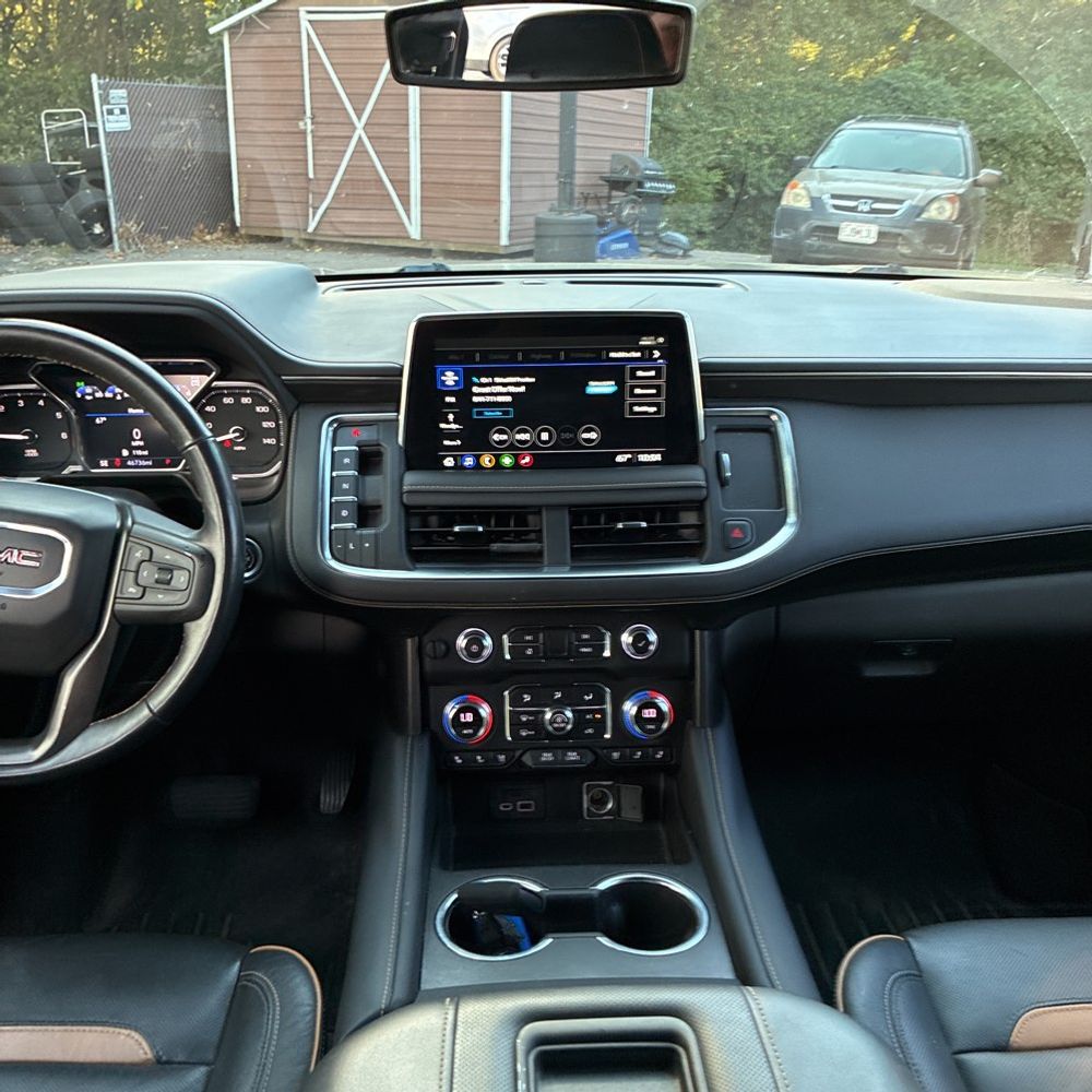 2021 GMC Yukon XL AT4