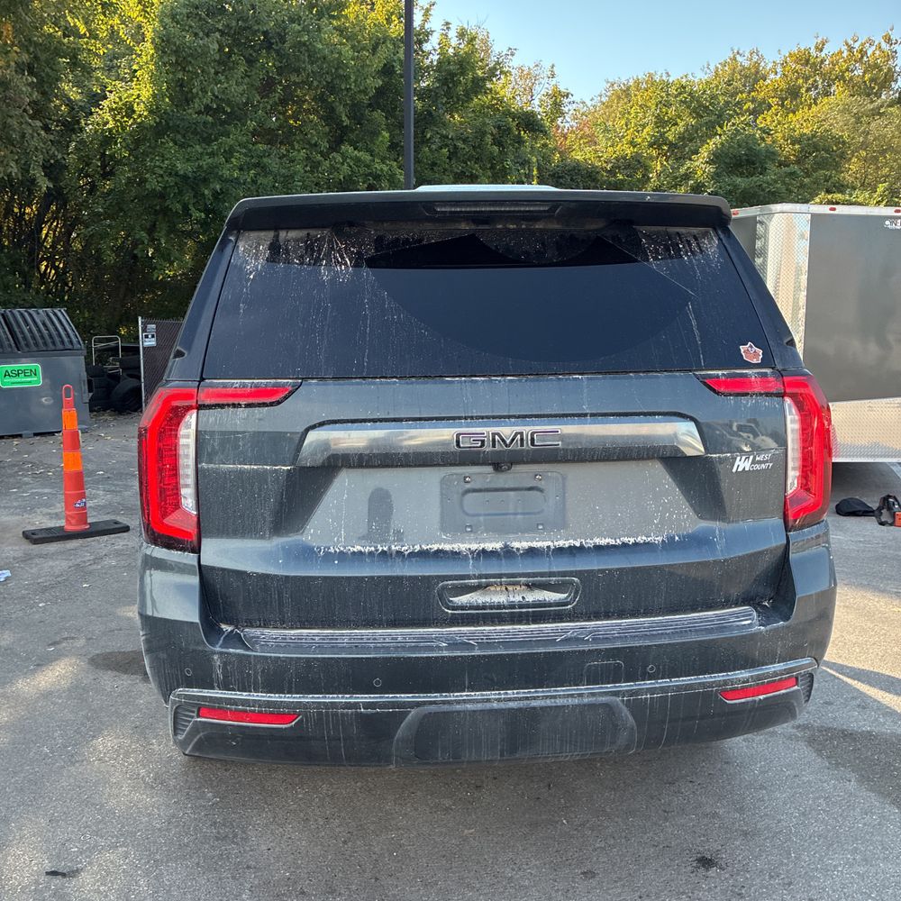 2021 GMC Yukon XL AT4