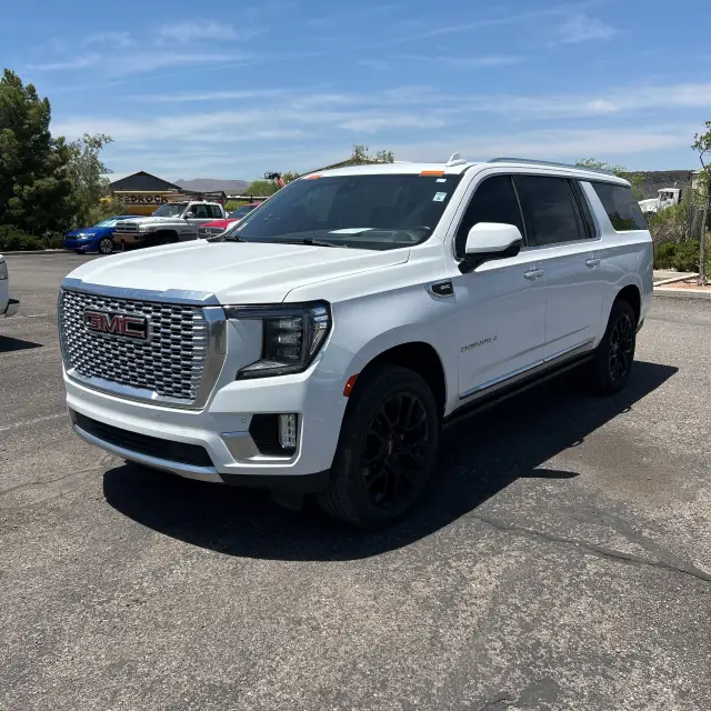 2022 GMC Yukon XL Denali