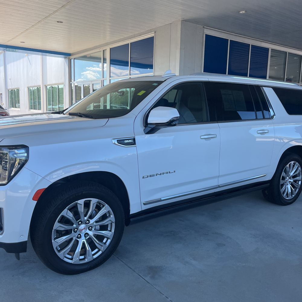 2023 GMC Yukon XL Denali
