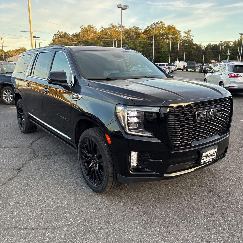 2023 GMC Yukon XL Denali