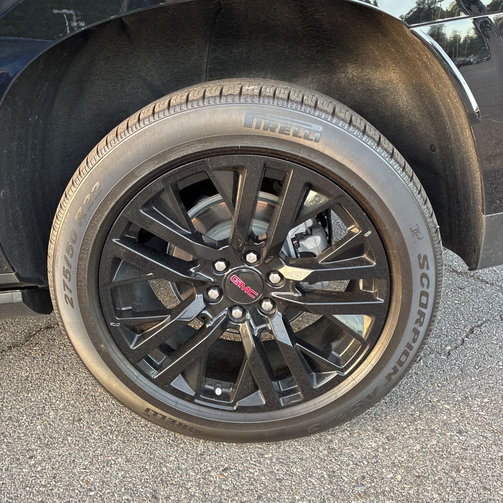 2023 GMC Yukon XL Denali