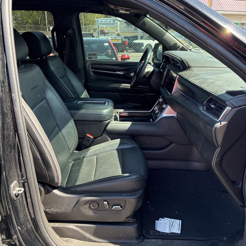 2022 GMC Yukon XL Denali