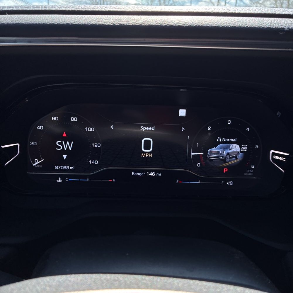 2022 GMC Yukon XL Denali