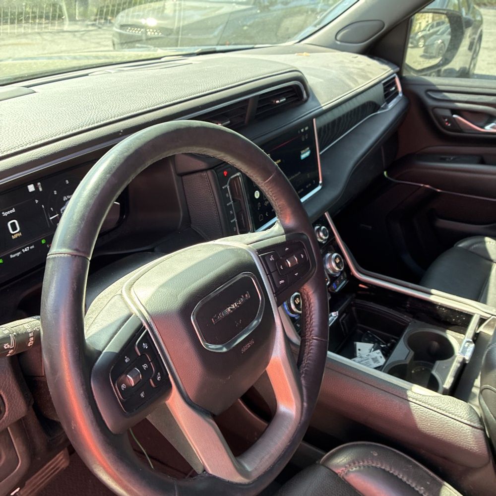 2022 GMC Yukon XL Denali