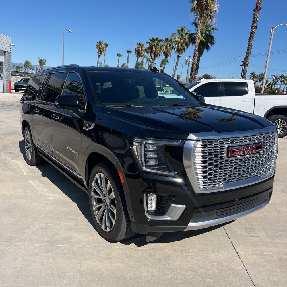 2023 GMC Yukon XL Denali