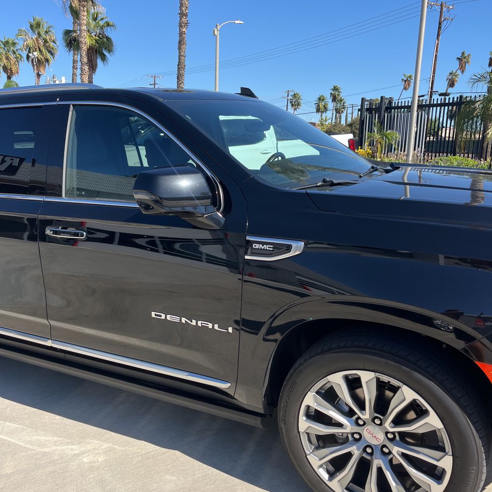 2023 GMC Yukon XL Denali
