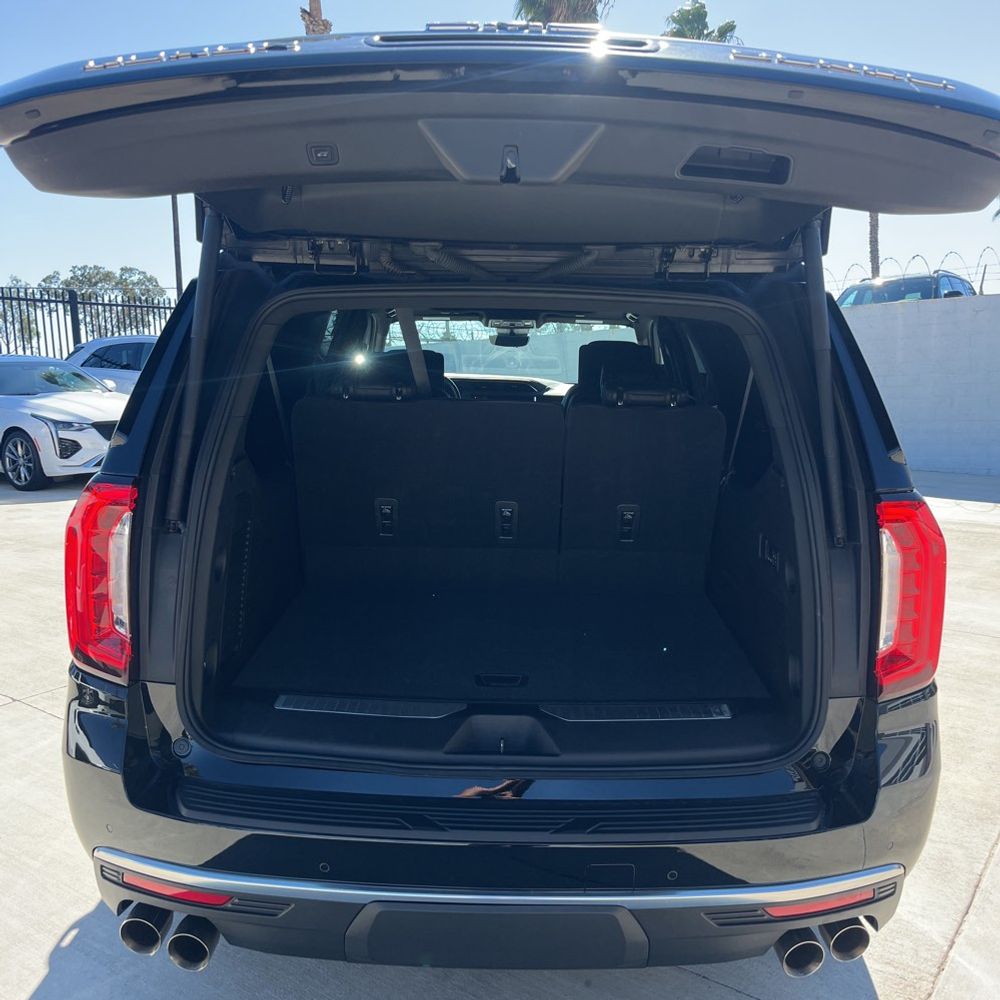 2023 GMC Yukon XL Denali