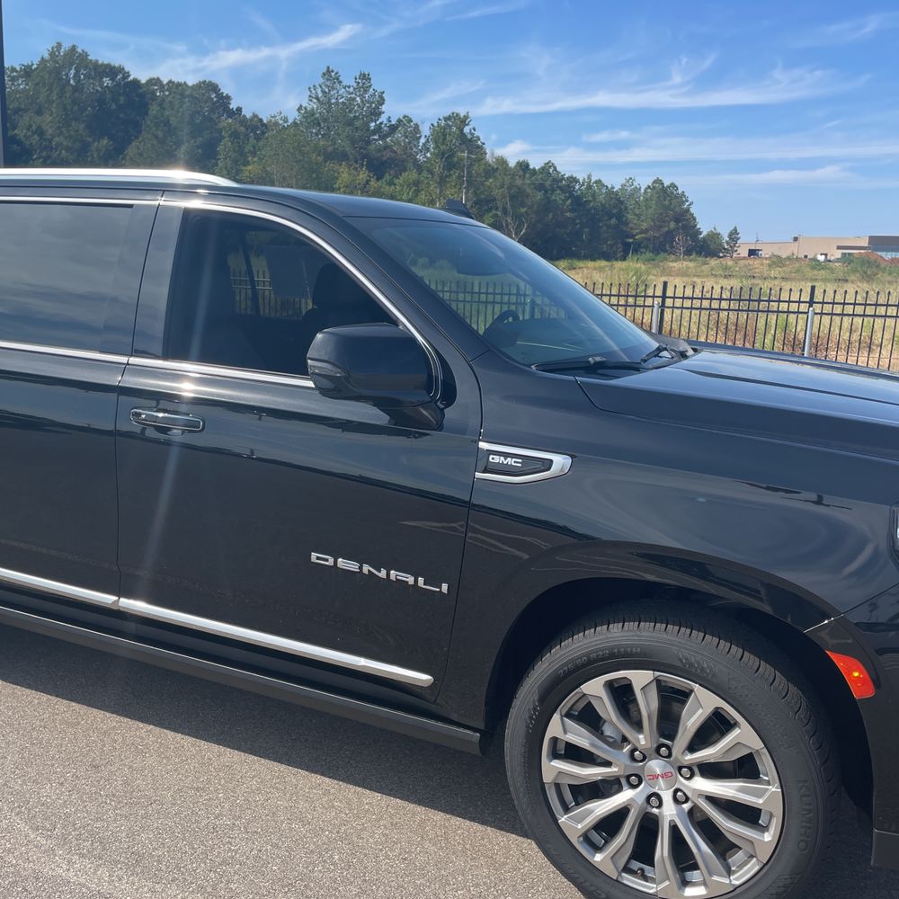 2022 GMC Yukon XL Denali
