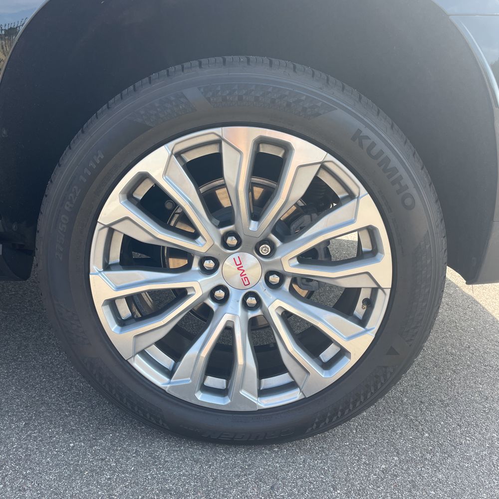 2022 GMC Yukon XL Denali