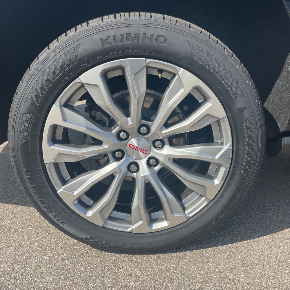 2022 GMC Yukon XL Denali