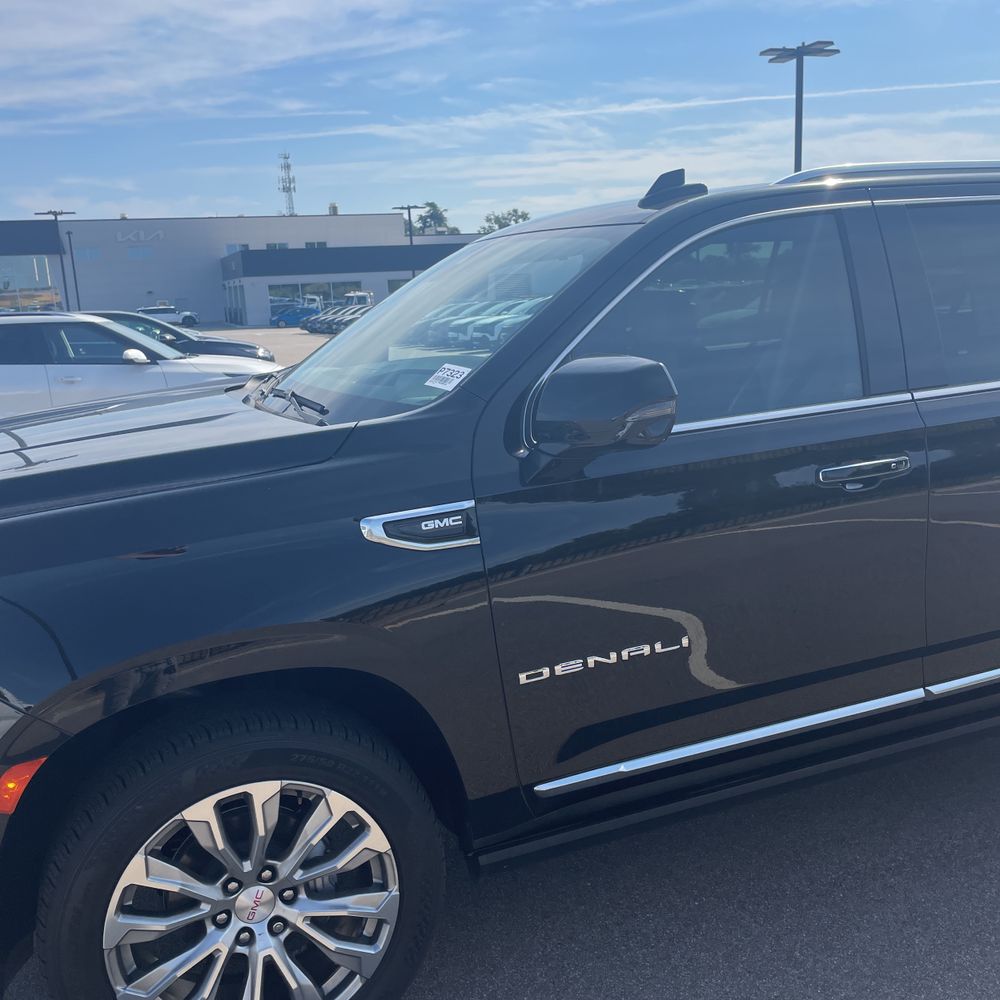 2022 GMC Yukon XL Denali