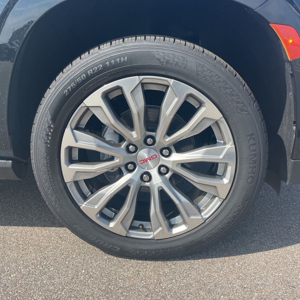 2022 GMC Yukon XL Denali