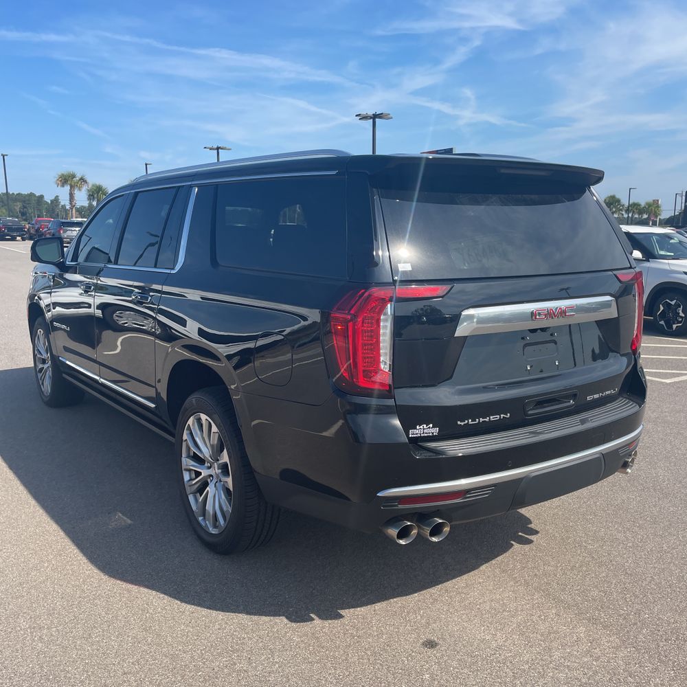2022 GMC Yukon XL Denali