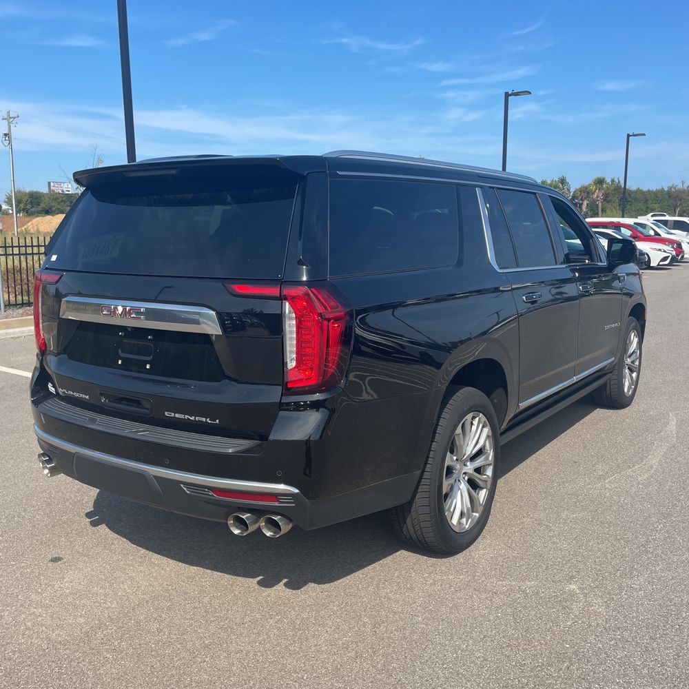 2022 GMC Yukon XL Denali