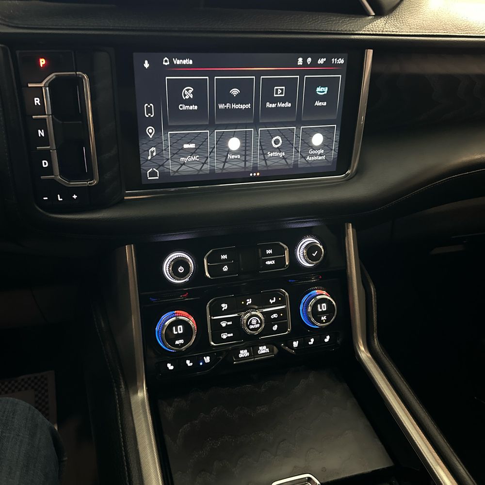 2023 GMC Yukon XL Denali