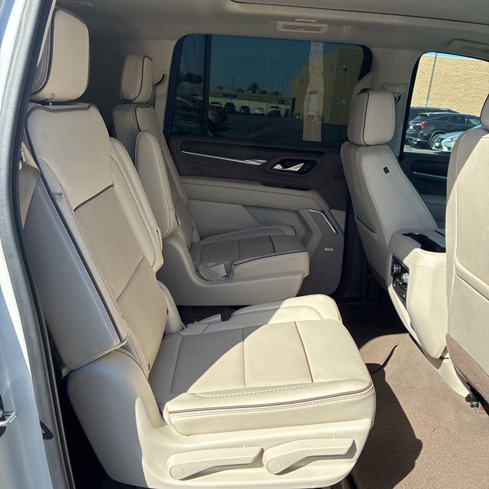 2023 GMC Yukon XL Denali
