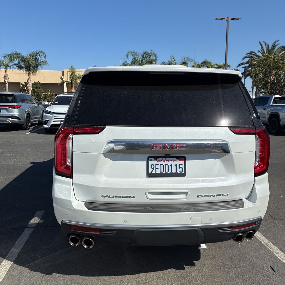 2023 GMC Yukon XL Denali