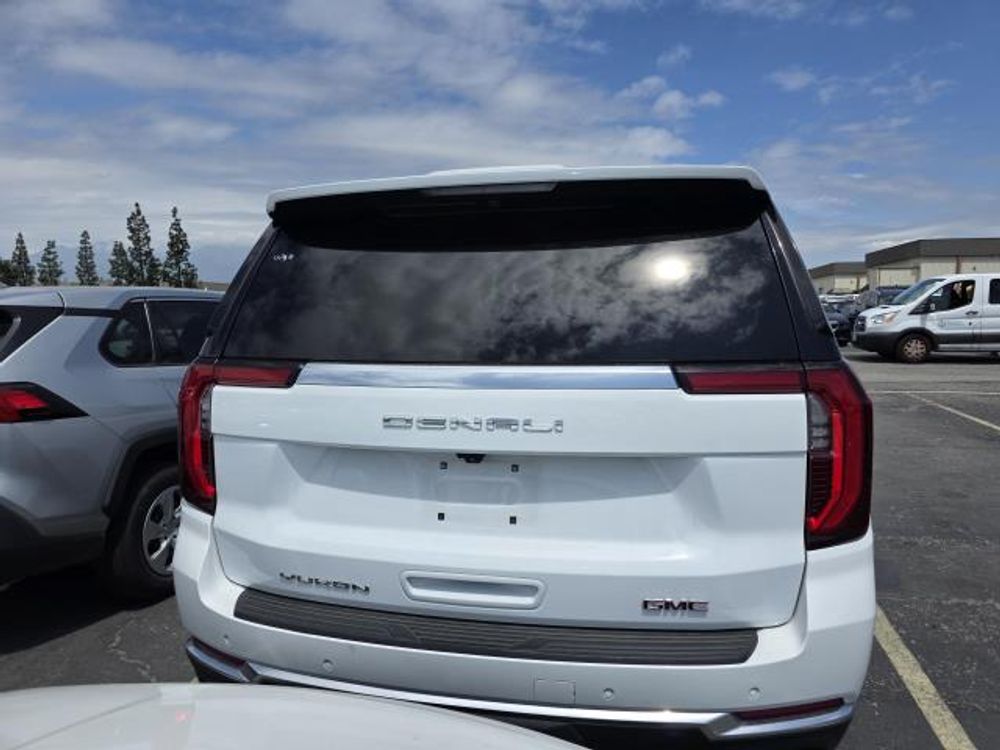 2025 GMC Yukon XL Denali