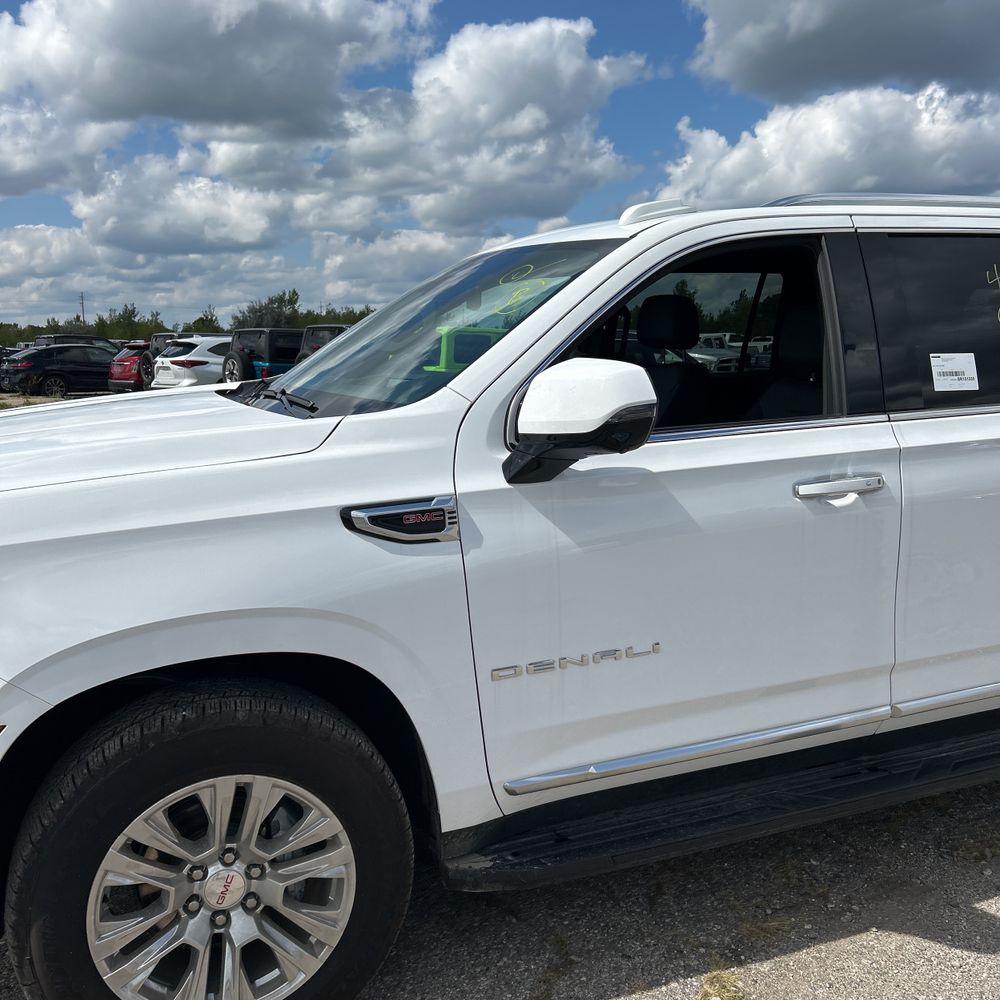 2025 GMC Yukon XL Denali