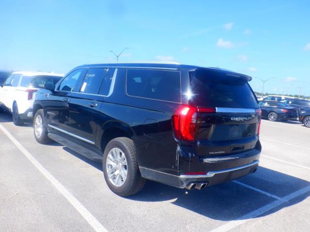 2025 GMC Yukon XL Denali