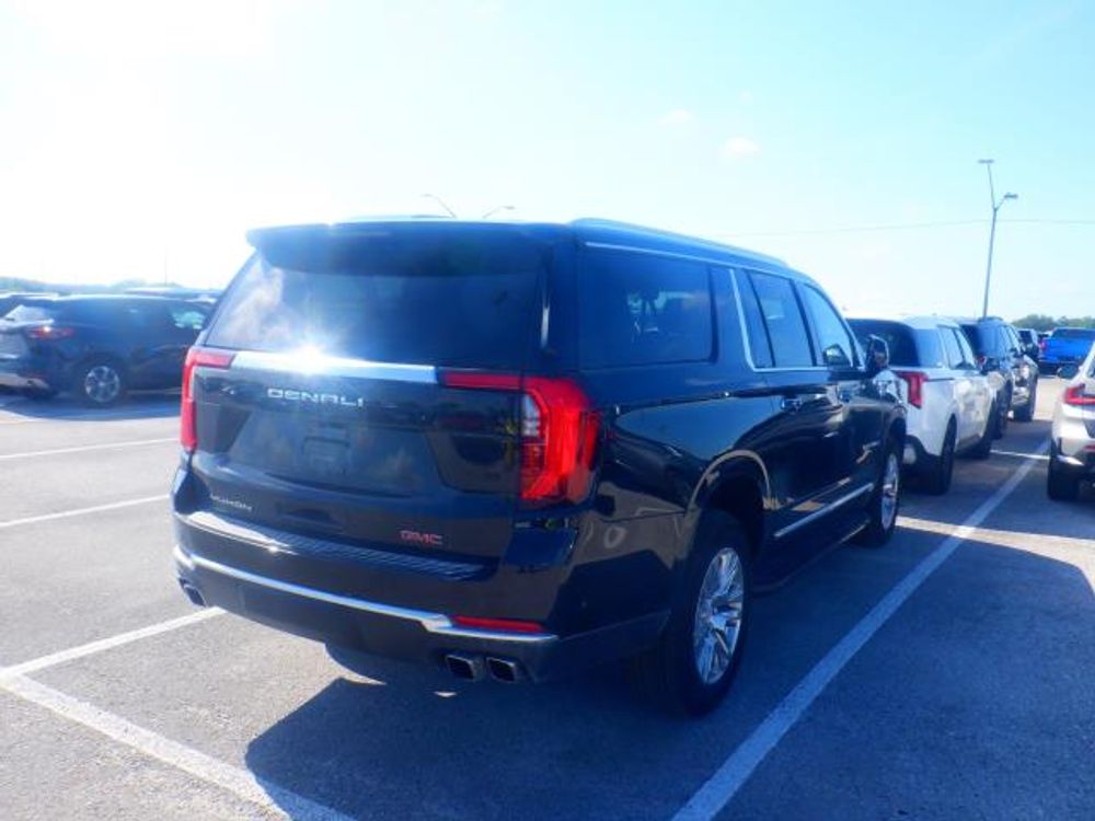 2025 GMC Yukon XL Denali