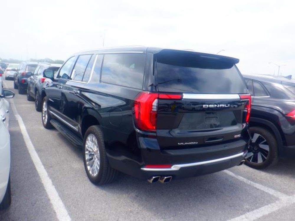 2025 GMC Yukon XL Denali