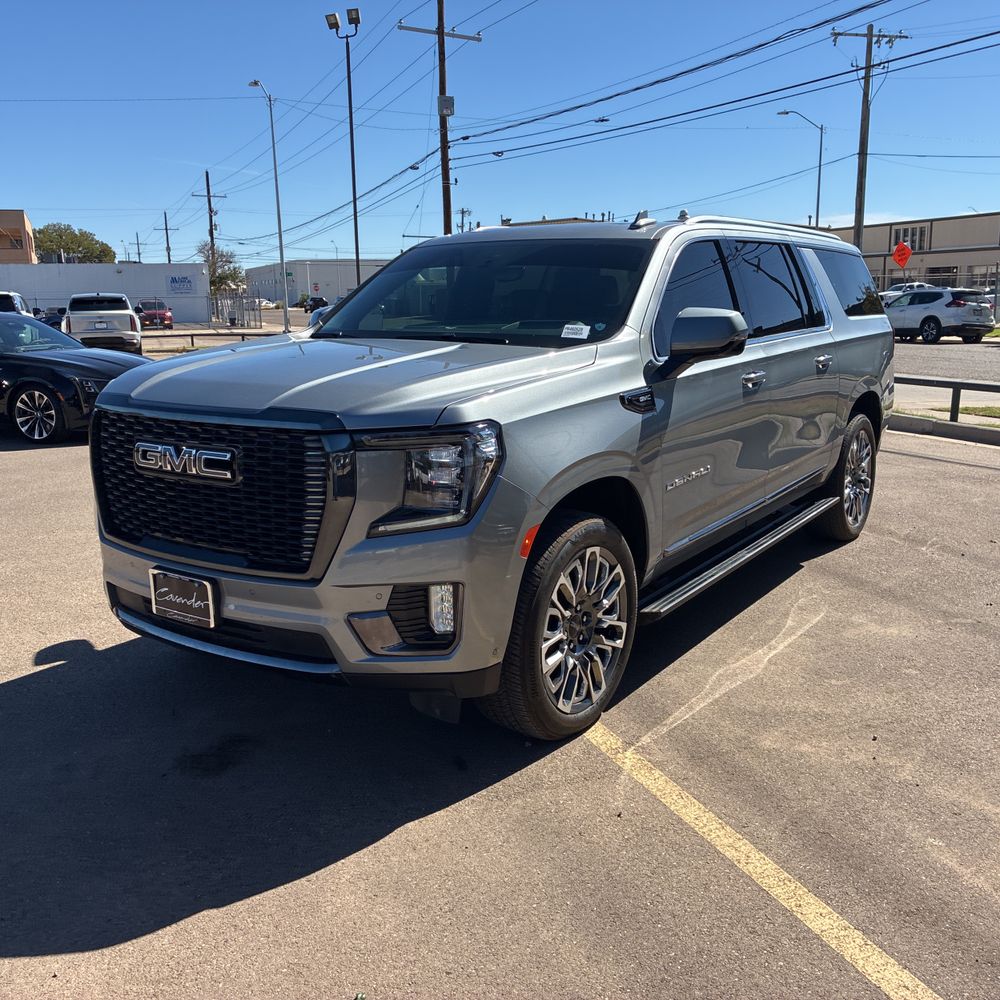 2023 GMC Yukon XL Denali Ultimate