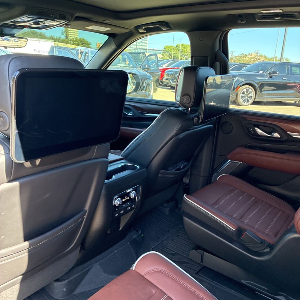 2023 GMC Yukon XL Denali Ultimate