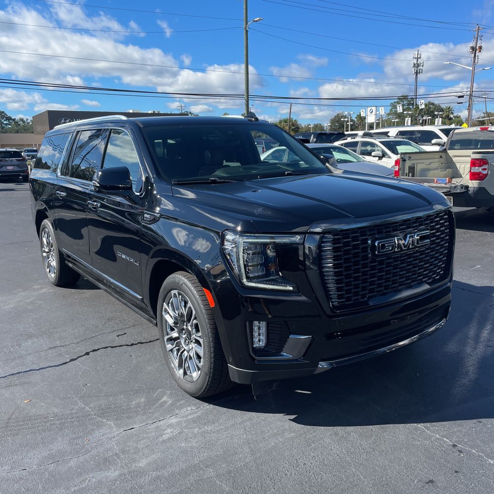2023 GMC Yukon XL Denali Ultimate