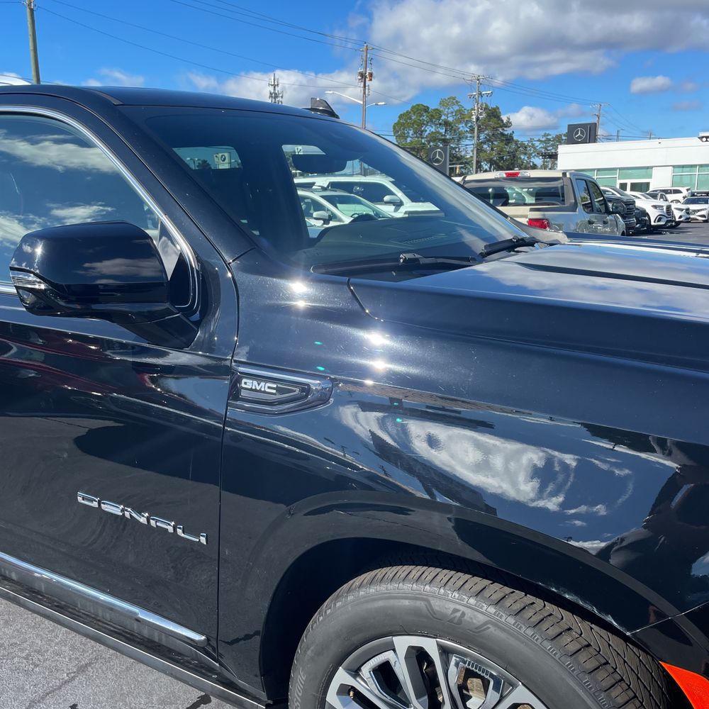 2023 GMC Yukon XL Denali Ultimate