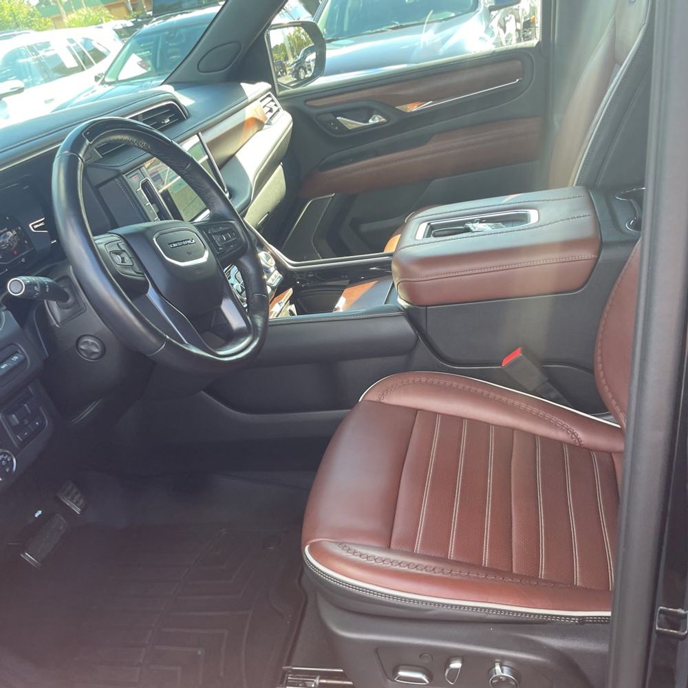 2023 GMC Yukon XL Denali Ultimate