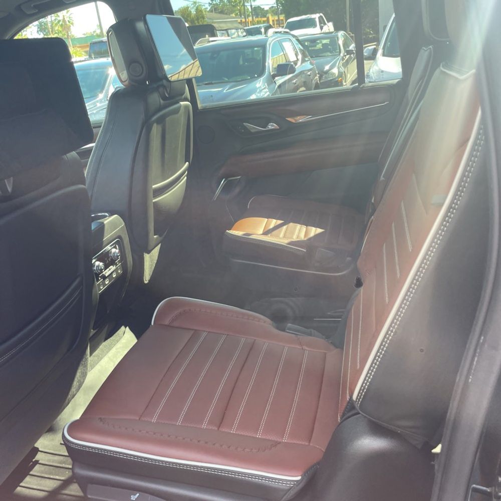 2023 GMC Yukon XL Denali Ultimate