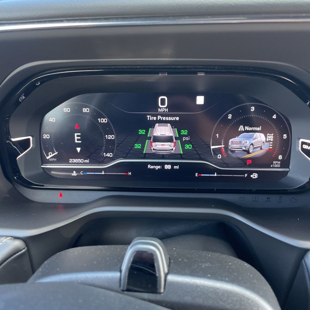 2023 GMC Yukon XL Denali Ultimate