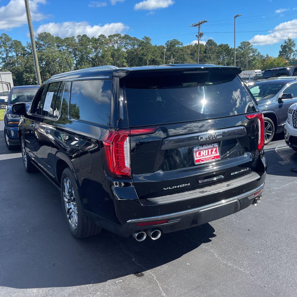 2023 GMC Yukon XL Denali Ultimate