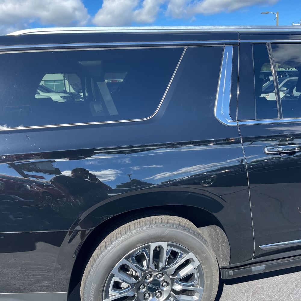 2023 GMC Yukon XL Denali Ultimate