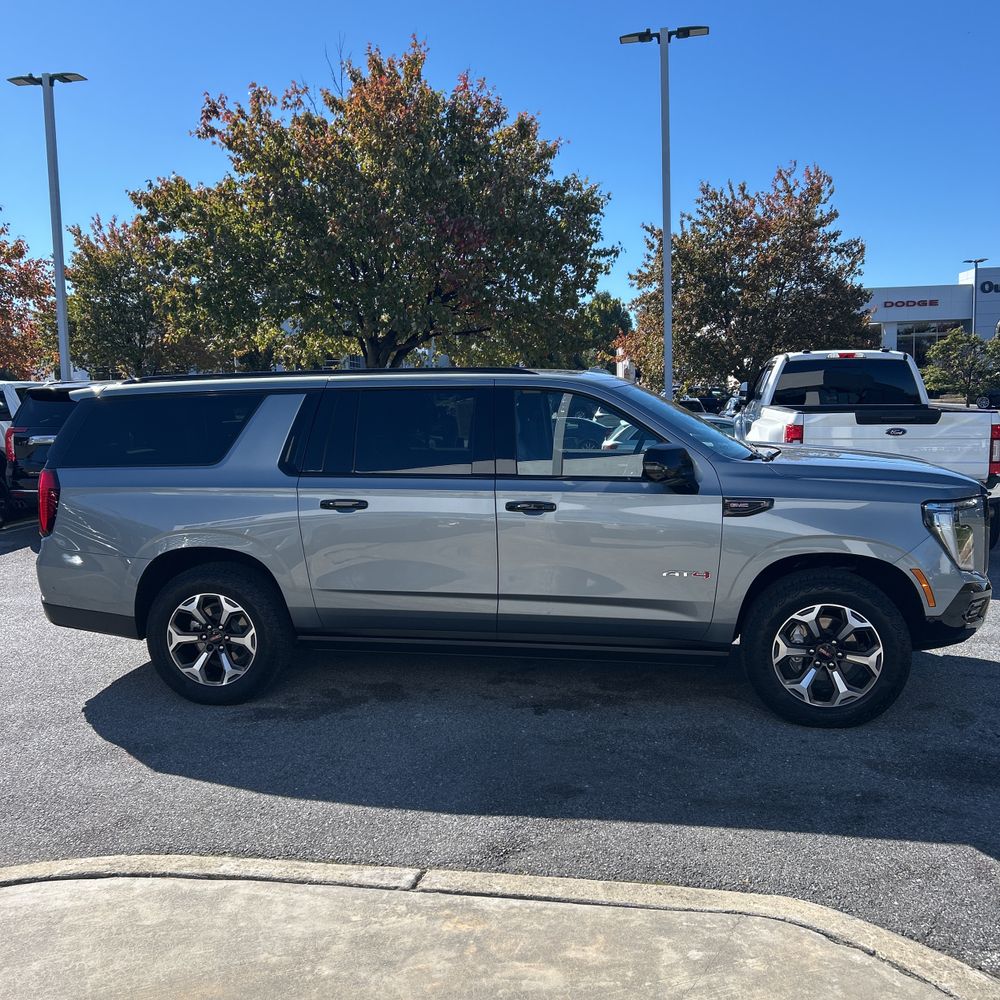 2025 GMC Yukon XL AT4 Ultimate