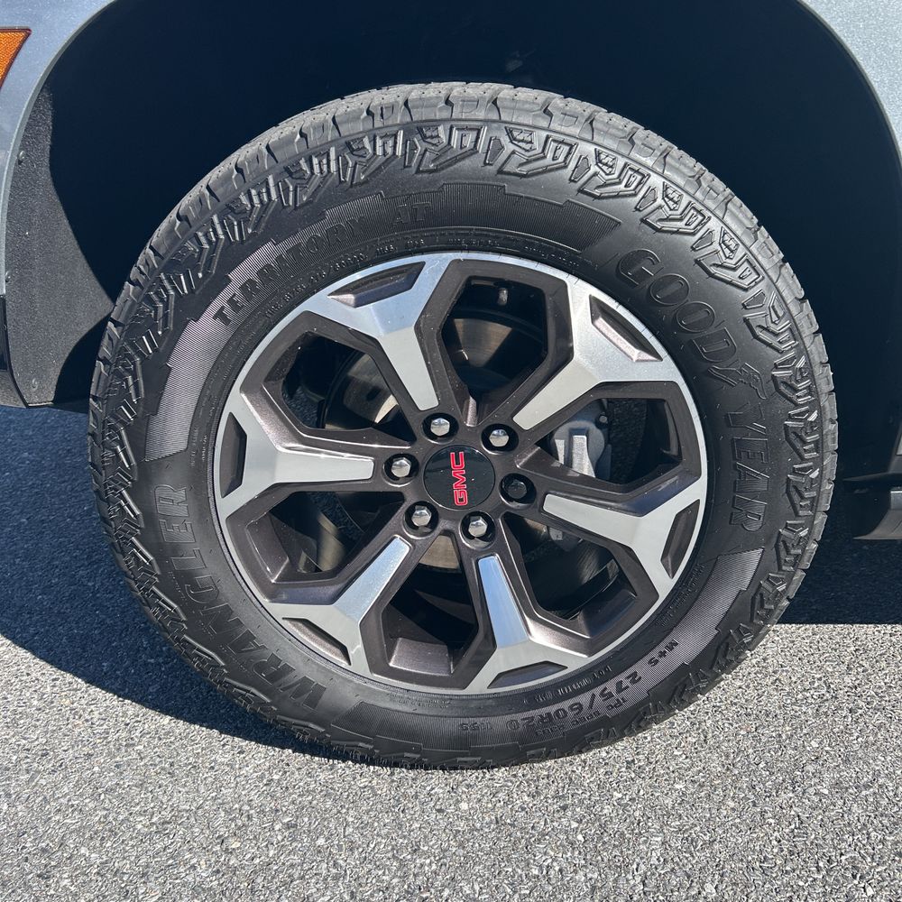 2025 GMC Yukon XL AT4 Ultimate