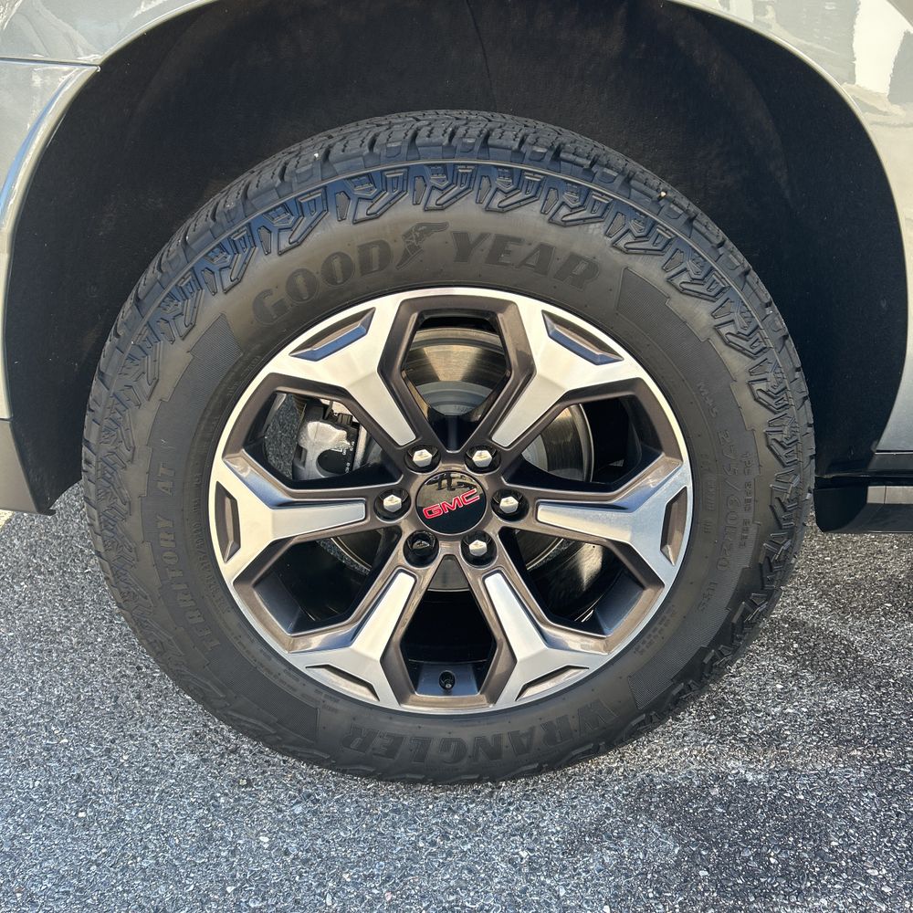 2025 GMC Yukon XL AT4 Ultimate