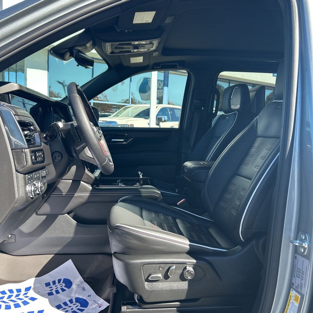 2025 GMC Yukon XL AT4 Ultimate