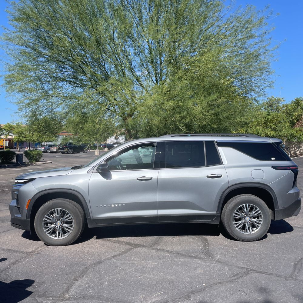 2024 Chevrolet Traverse LT