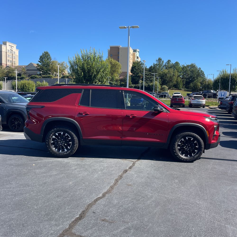 2024 Chevrolet Traverse Z71