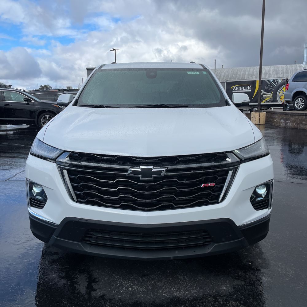 2023 Chevrolet Traverse RS