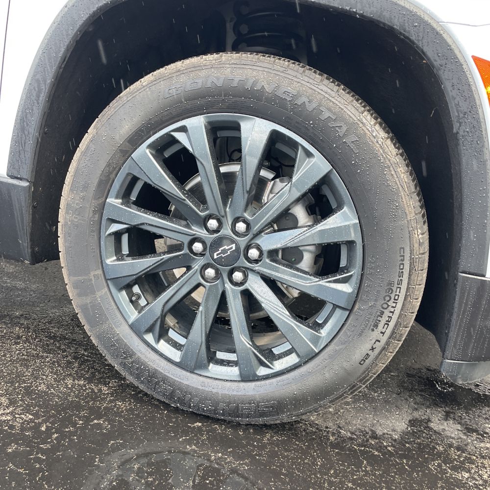 2023 Chevrolet Traverse RS