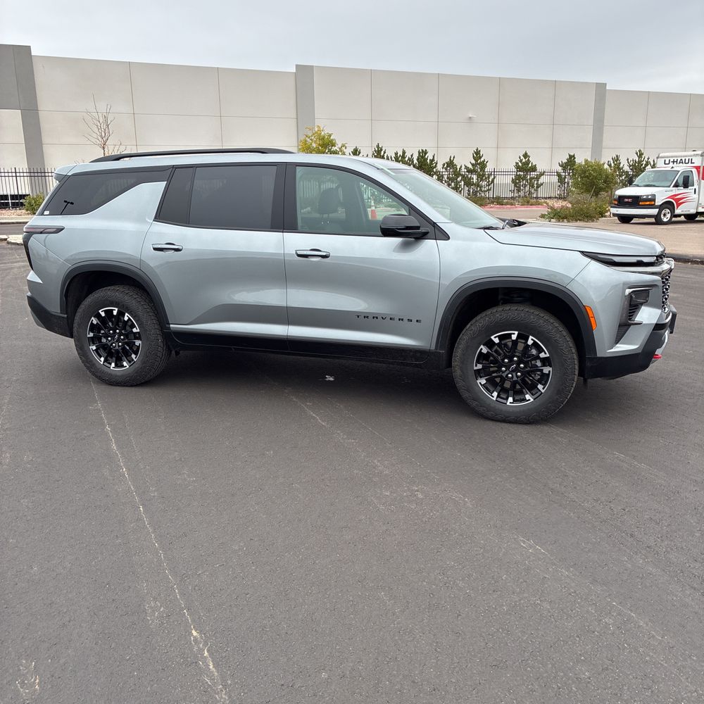 2025 Chevrolet Traverse Z71