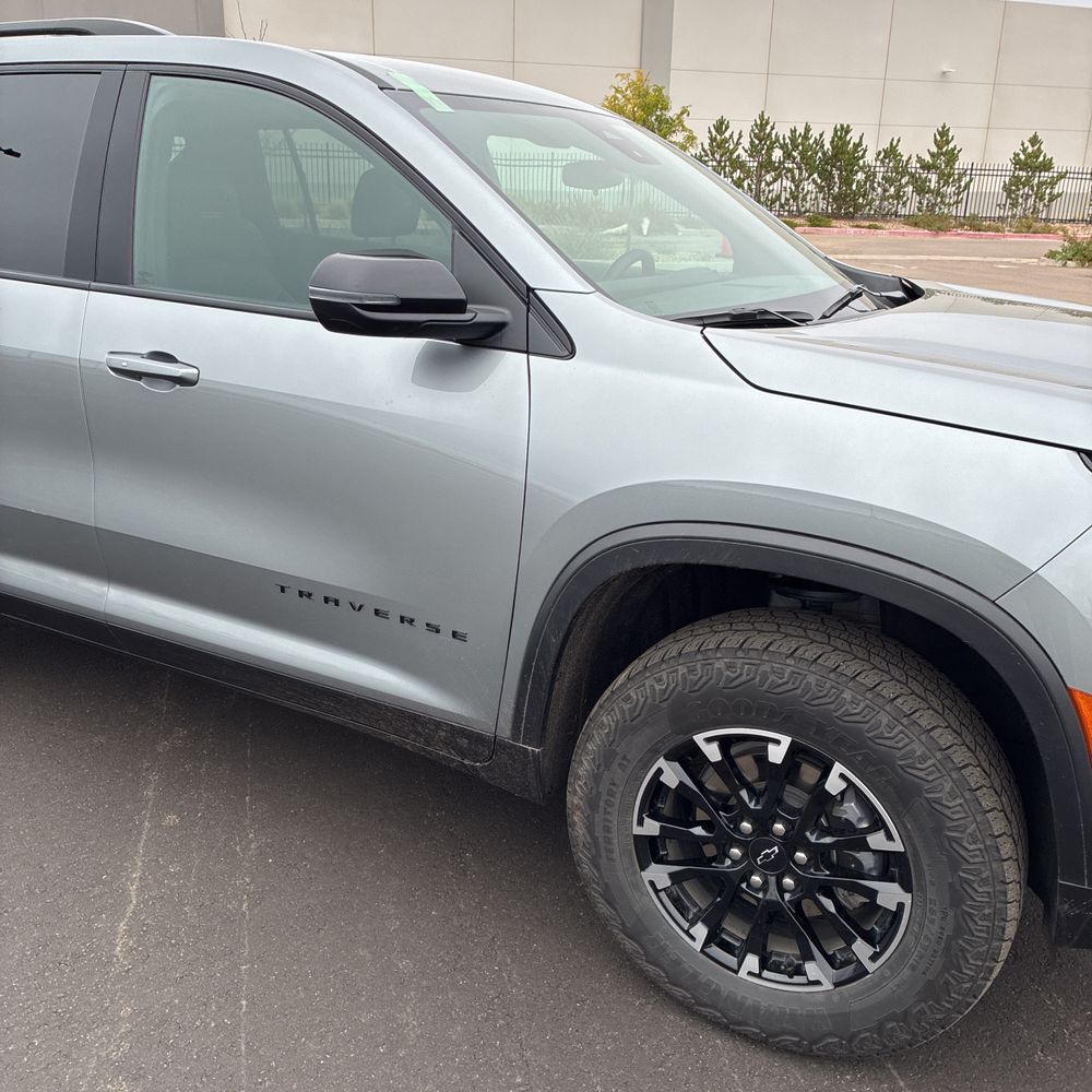 2025 Chevrolet Traverse Z71