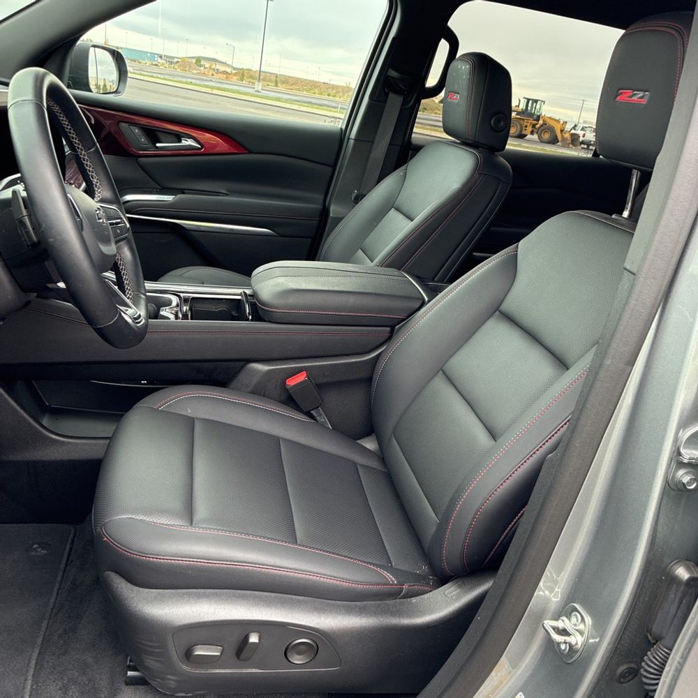 2025 Chevrolet Traverse Z71