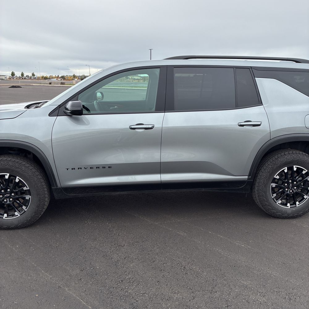2025 Chevrolet Traverse Z71