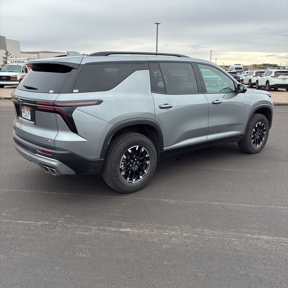 2025 Chevrolet Traverse Z71