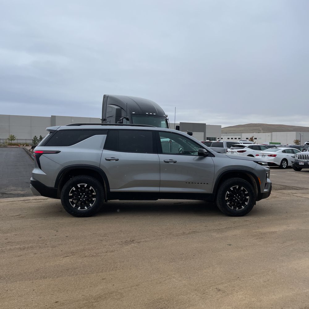 2025 Chevrolet Traverse Z71
